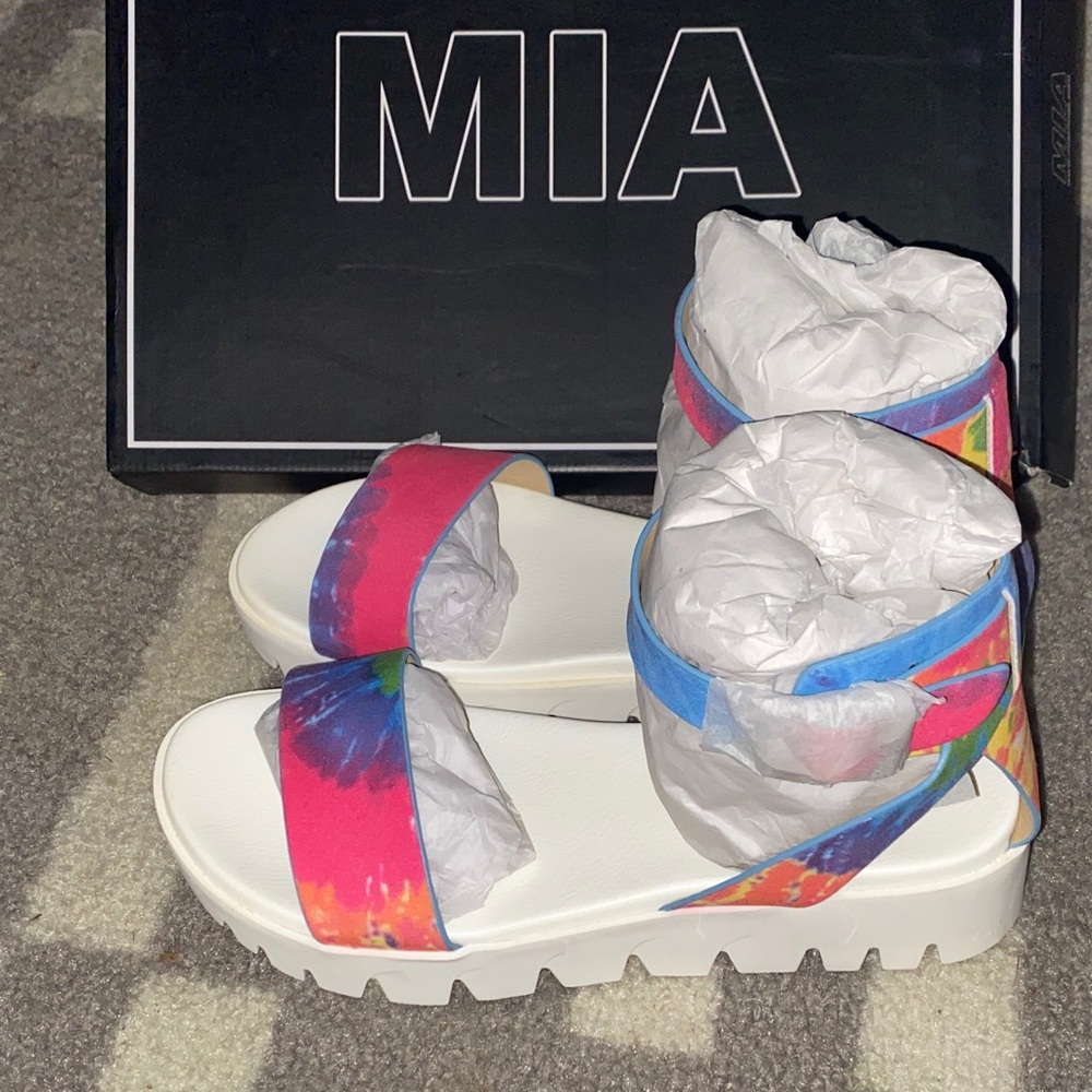 MIA Multicolor Sandals